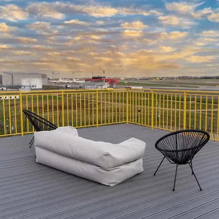 Air 201 Apartment